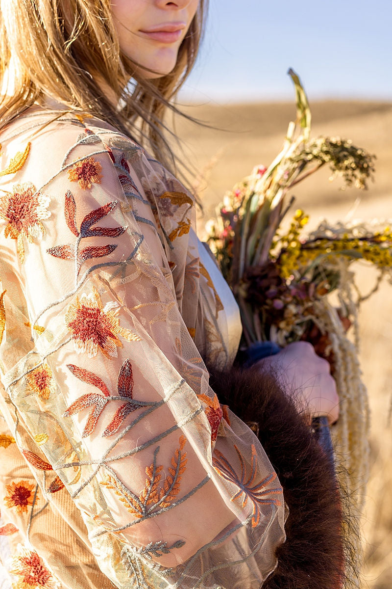 Trail Ride Embroidered Bison Trimmed Duster