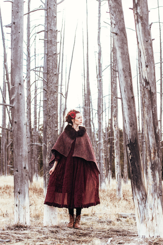 Huckleberry Short Cape with Bison Trim