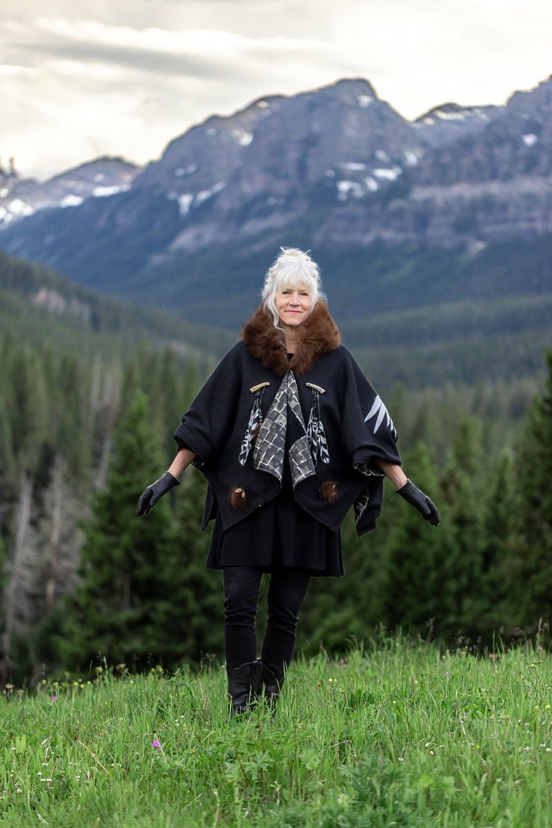 Snowy White Owl - Soul of the Night Bison-Trimmed Cape